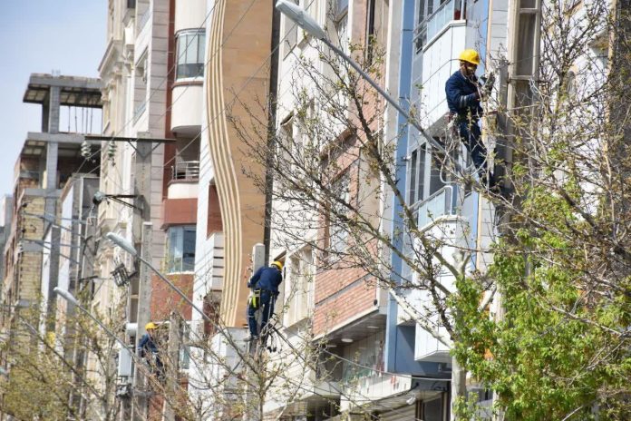 تبدیل 11هزار و 775 متر شبکه سیم مسی به کابل خودنگهدار از شبکه سیمی شهرستان ارومیه