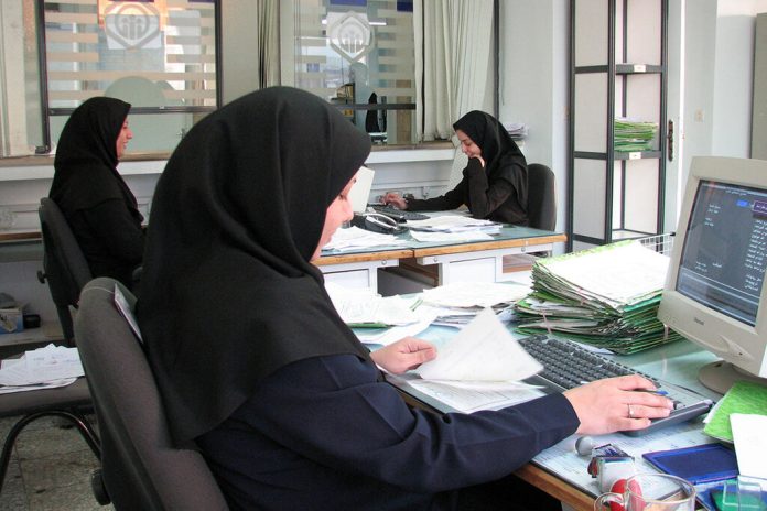 ساعت کار ادارات از فردا به حالت قبل باز می‌گردد
