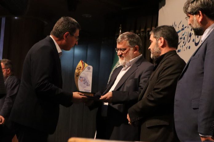 کسب رتبه اول گروه تولیدی و خدماتی اداره کل صنعت، معدن و تجارت آذربایجان غربی در جشنواره شهید رجایی استان