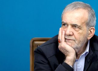 پزشکیان: استیضاح وزیر اقتصاد مشکل ارزی کشور را حل نمیکند/ چرا عدهای باید FATF فرار کنند؟ پزشکیان: استیضاح وزیر اقتصاد مشکل ارزی کشور را حل نمیکند/ چرا عدهای باید FATF فرار کنند؟