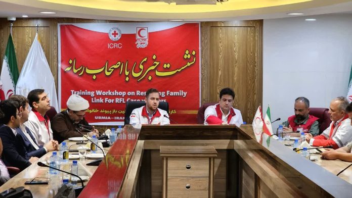 انجام 285 عملیات امداد و نجات توسط هلال احمر آذربایجان غربی در سال جاری انجام 285 عملیات امداد و نجات توسط هلال احمر آذربایجان غربی در سال جاری