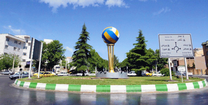 فلکه‌ای که مسئله نبود، چهارراهی که مسئله شد ترافیک سنگین، صف‌های طولانی و نارضایتی مردم؛ چهارراه خیرین تجربه‌ای تلخ برای شهروندان شد